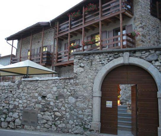 B&B Gardumo Ronzo-Chienis Εξωτερικό φωτογραφία